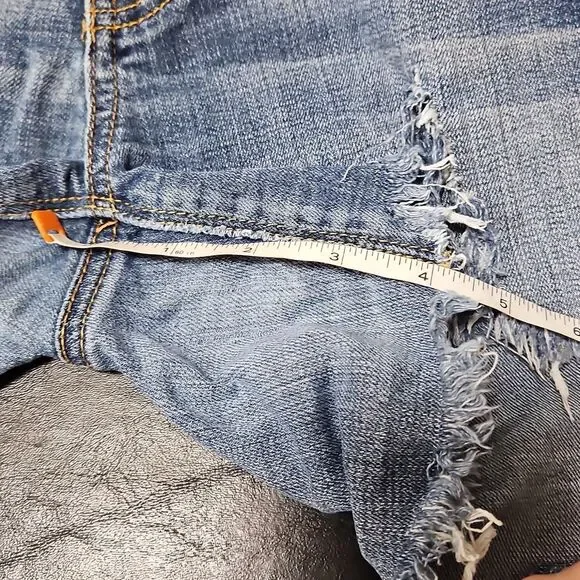 American Eagle Women’s Artist Cut Off Distressed Denim Shorts Size 8 - Picture 8 of 8